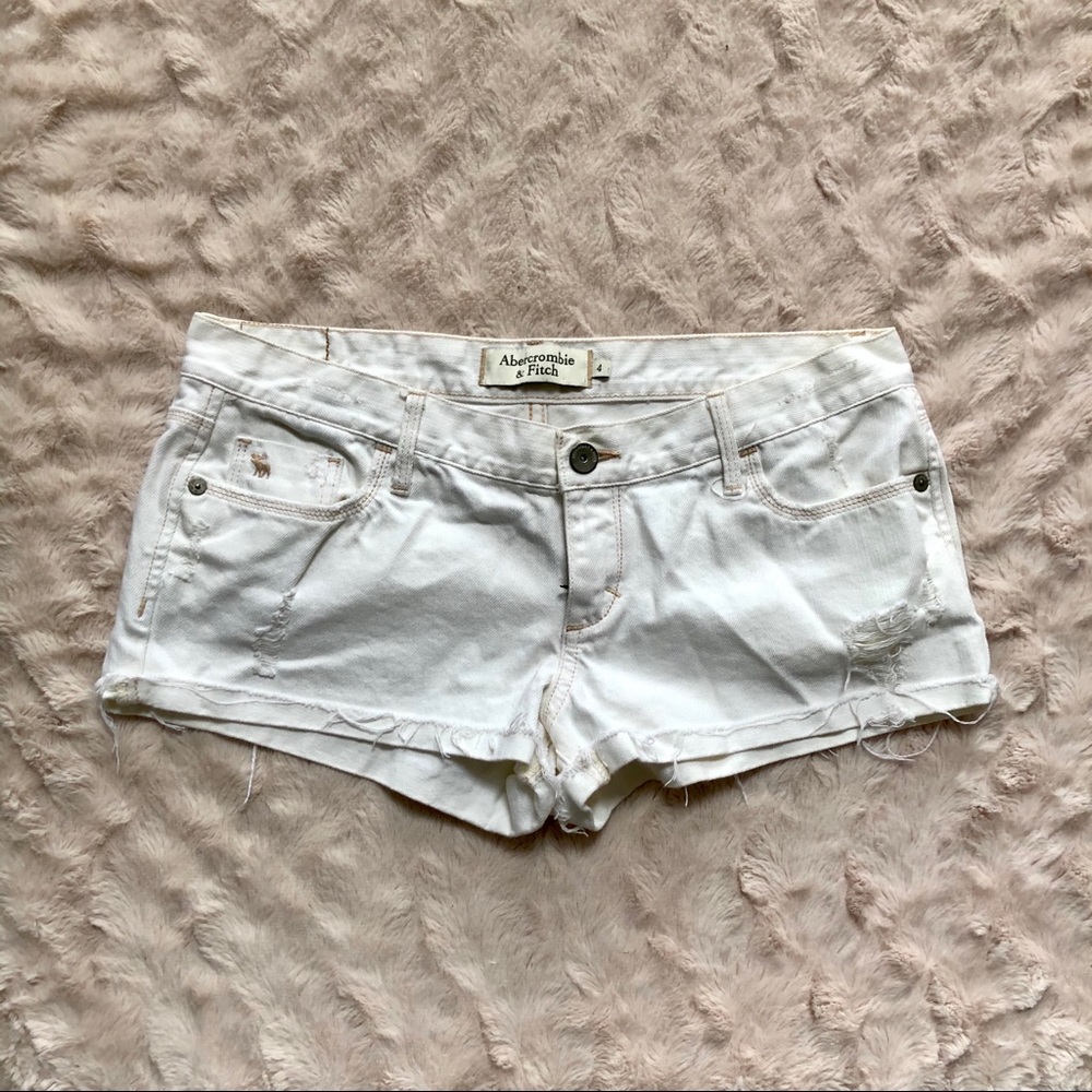 NWOT Abercrombie & Fitch distressed white shorts 4